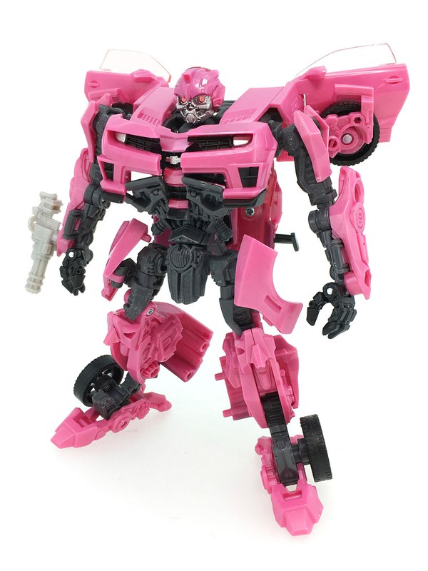 MB EX Laserbeak   Official Photos Of Wonder Festival Exclusive Pink Bumblebee Recolor  (2 of 3)